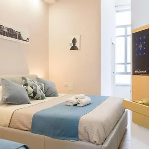 3* Couette-café Domus Angioina