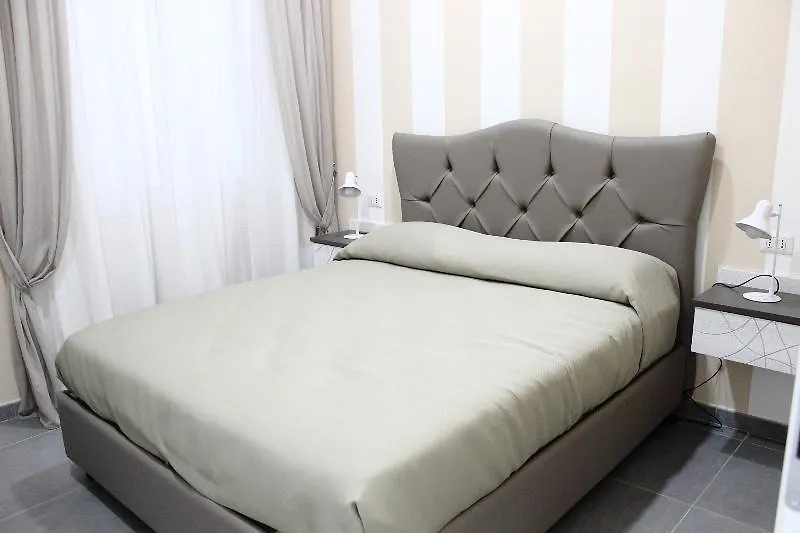 Bed and Breakfast Palazzo San Vincenzo Napoli 3*,  Italia