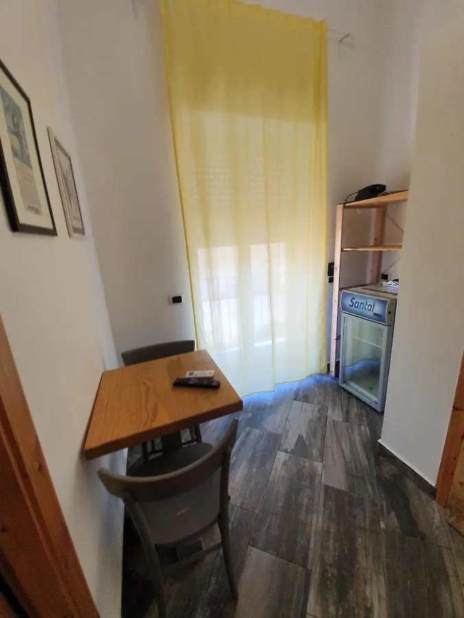 Bed and Breakfast Palazzo San Vincenzo à Naples Couette-café